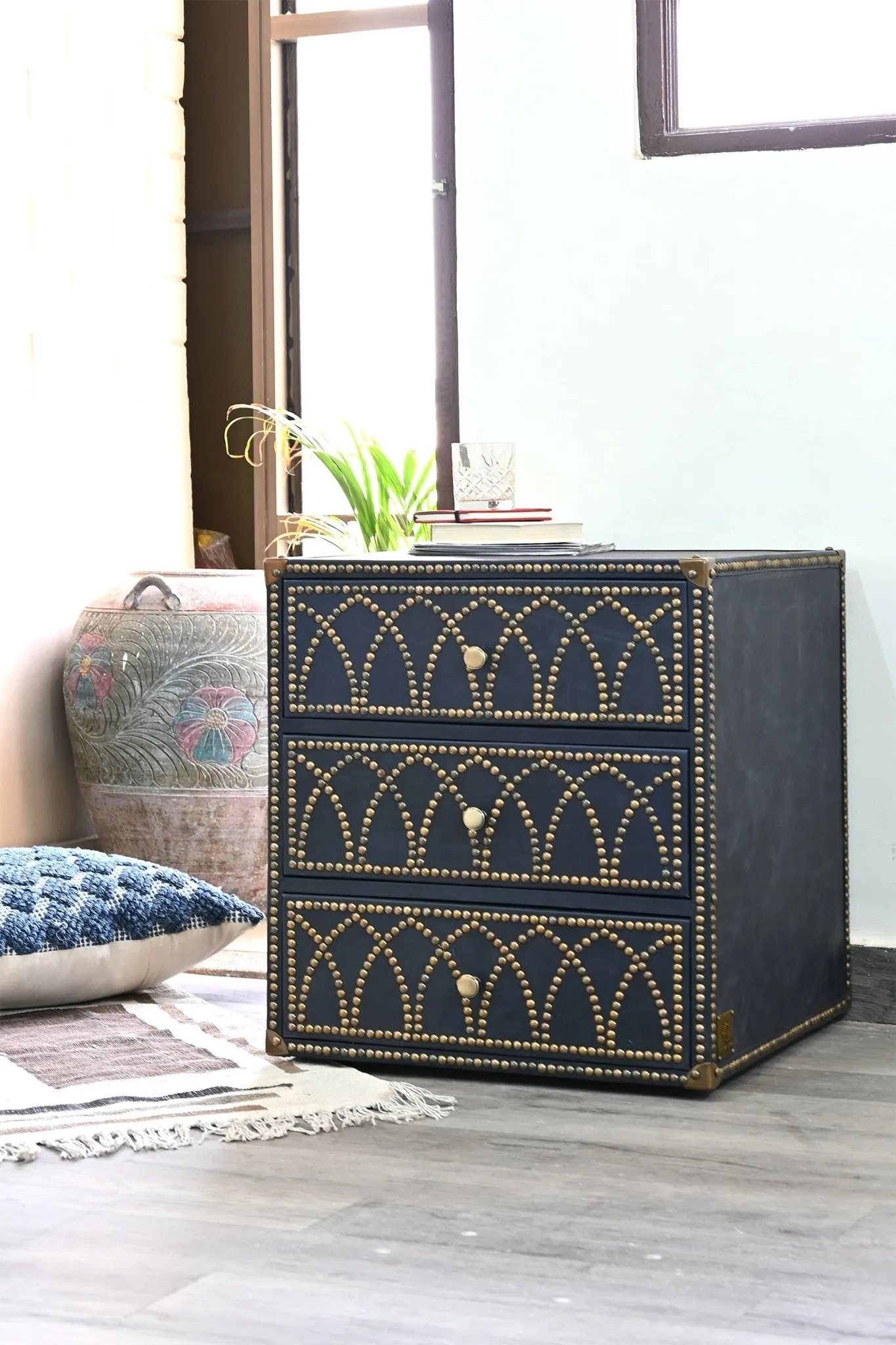 AMY - CHEST OF DRAWERS - LEATHER