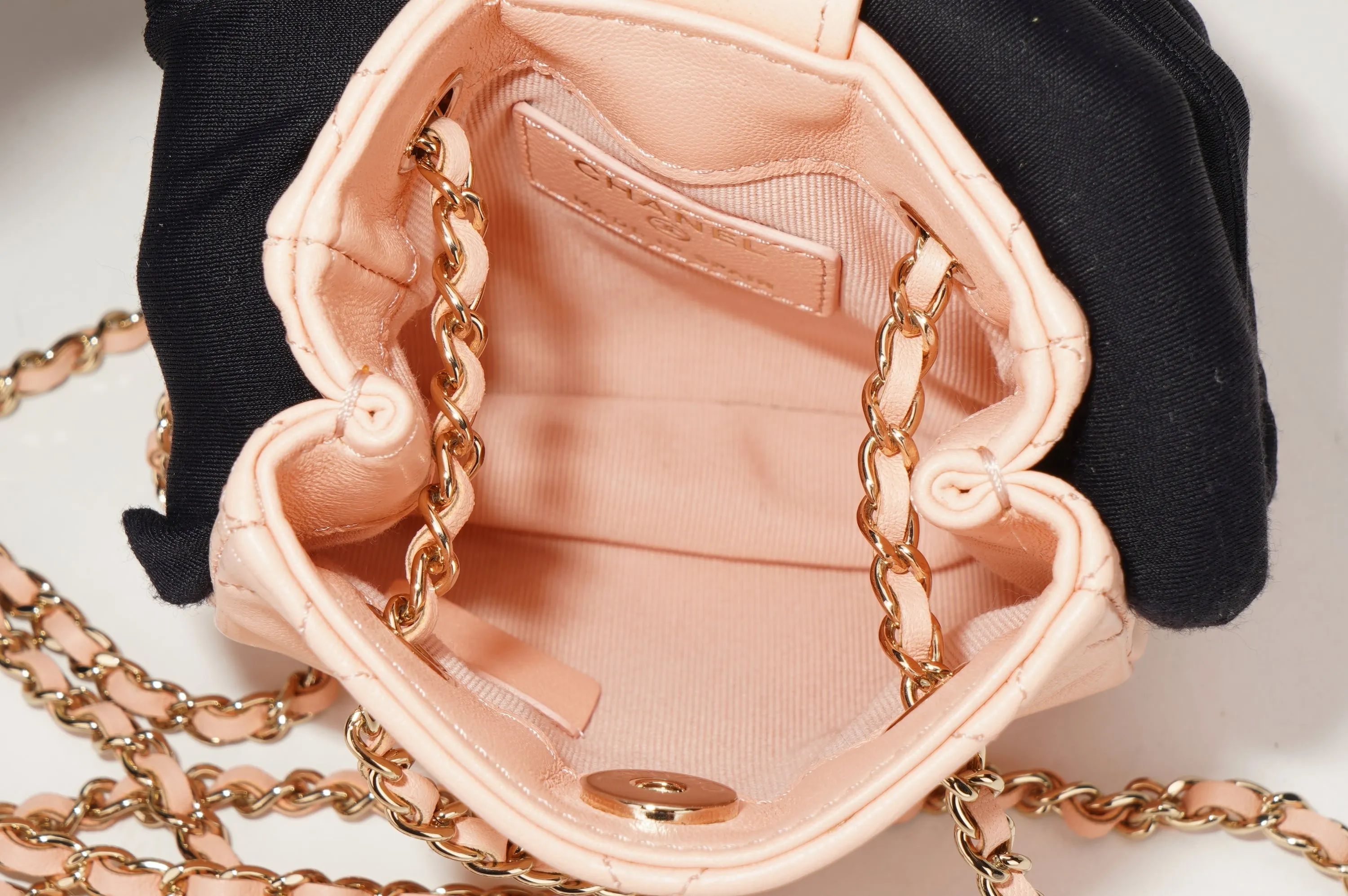 CHANEL 2022 CRUISE CHAIN CLUTCH (3183xxxx) PINK LAMBSKIN GOLD HARDWARE, WITH CARD, DUST COVER & BOX