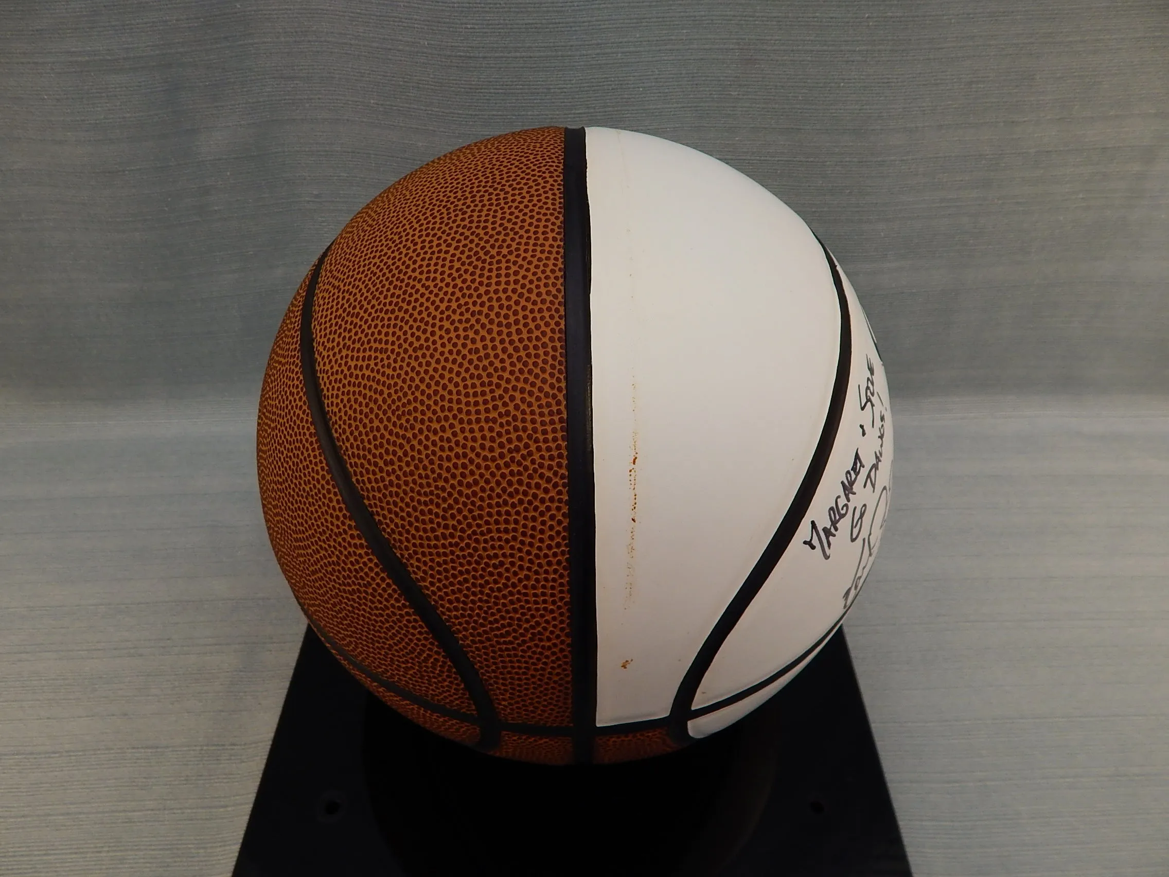 Univ. of Georgia Basketball, Autographed