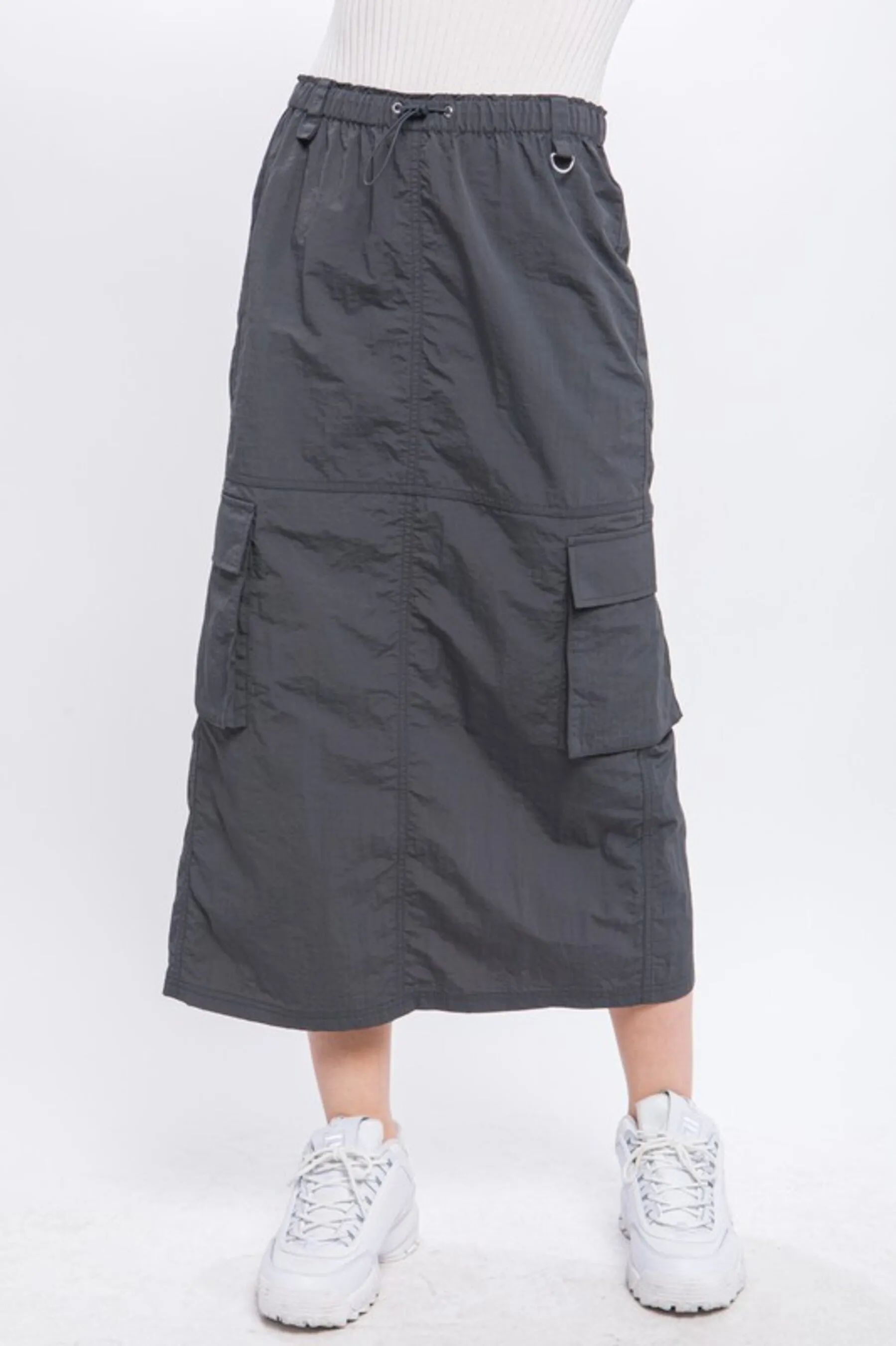 Women's Cargo Skirt With Side Pocket Detail And Rear Slit