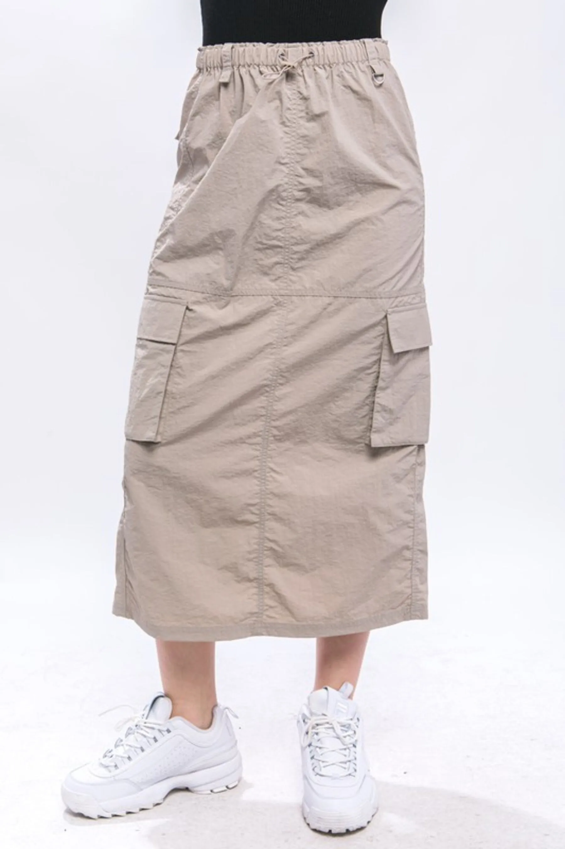 Women's Cargo Skirt With Side Pocket Detail And Rear Slit